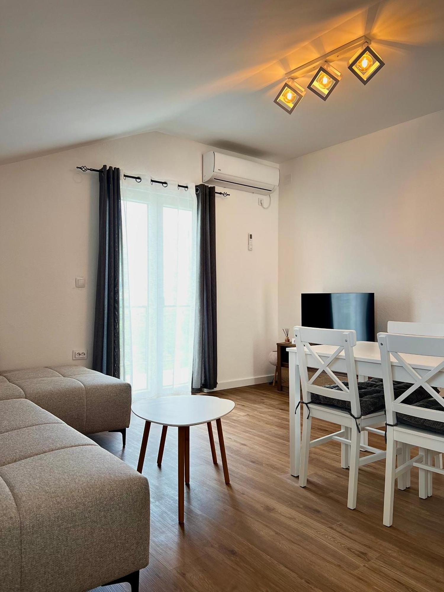 Bubanja With Shared Pool Apartment